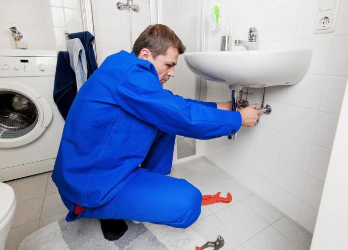 installation de sanitaires Mozac
